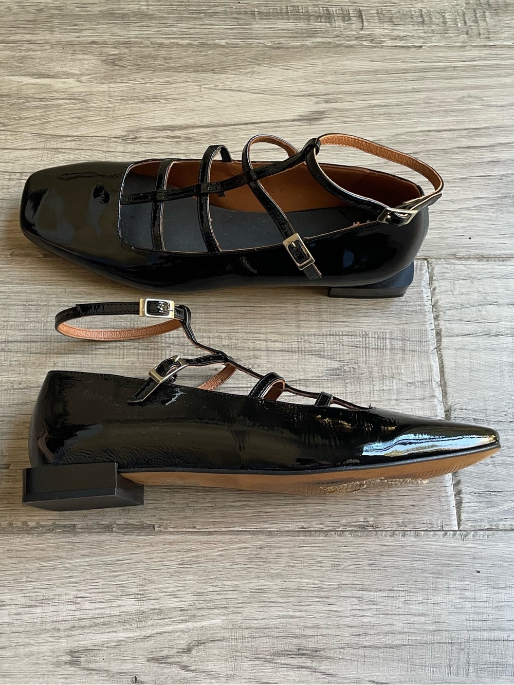 Ángel Alarcón Duarte Black Patent Leather T-strap Flats Square Toe/Heel SZ 39
